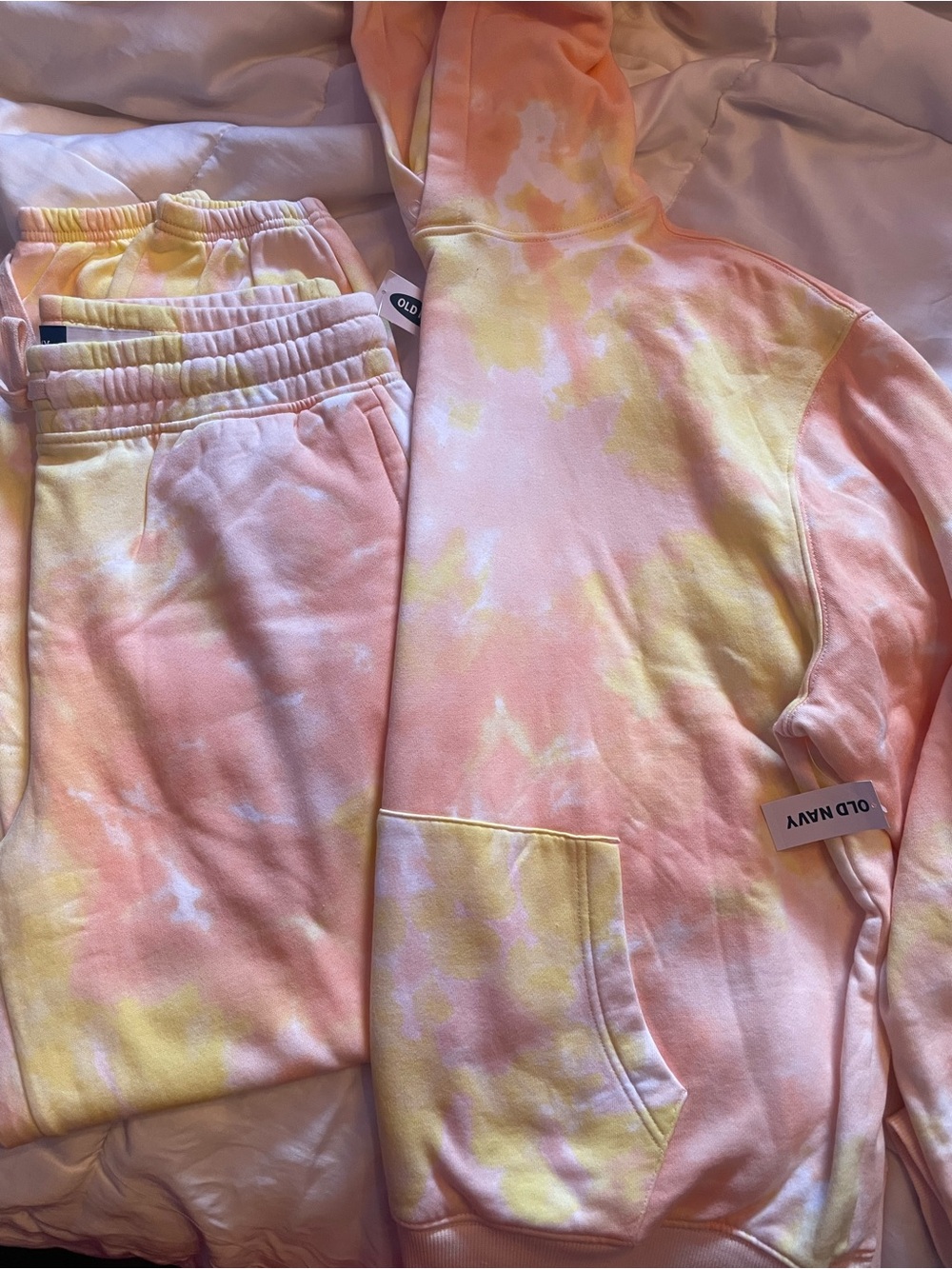 NWT Old Navy Adults Peach & Yellow Tie-Dye Hoodie and Joggers